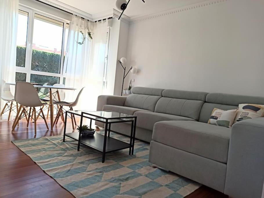 Bajo Con Jardin Privado Apartment Santander Bagian luar foto