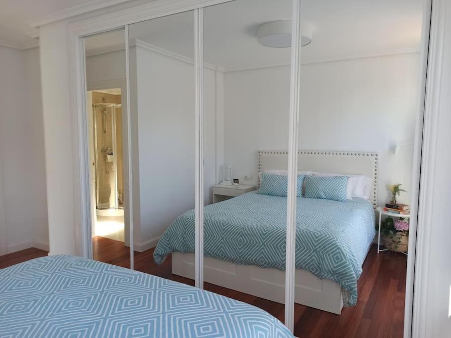 Bajo Con Jardin Privado Apartment Santander Bagian luar foto